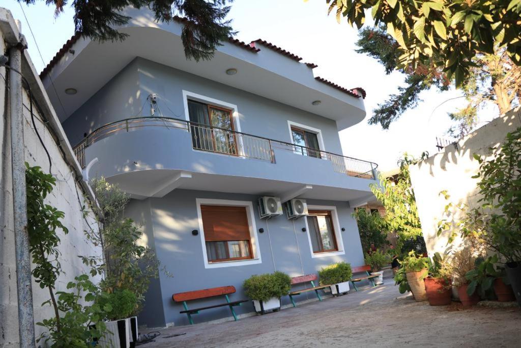 Albora Guest House Fier Exterior photo