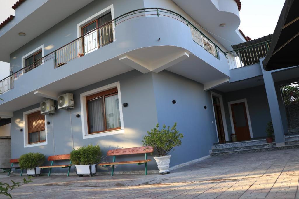 Albora Guest House Fier Exterior photo